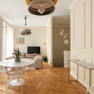 castore-apartment.italymilanhotels.net/